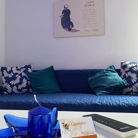 Casa Vacanza Le Ginestre Lägenhet Portici Exteriör bild