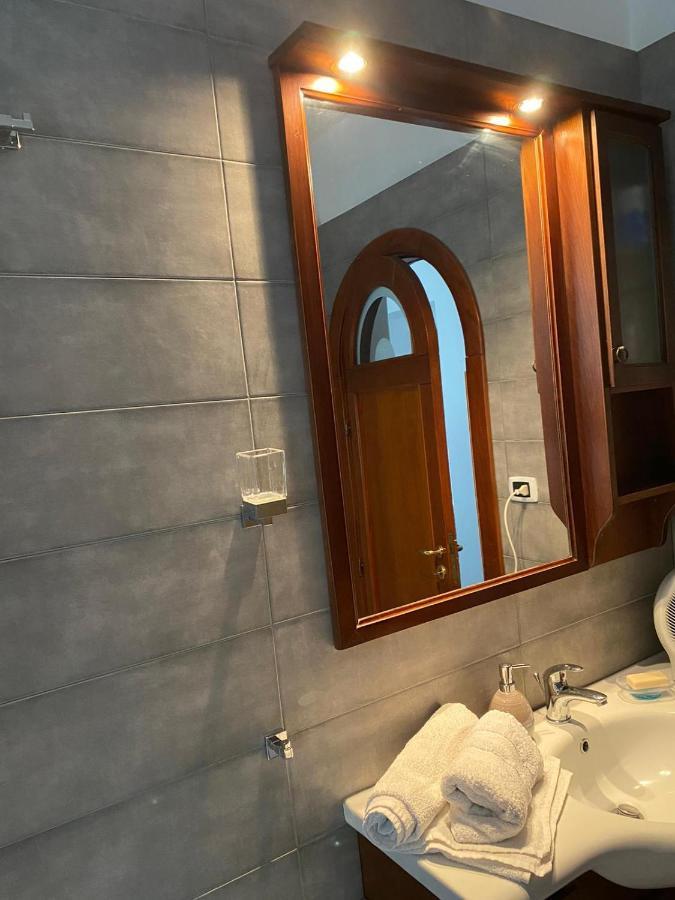 Casa Vacanza Le Ginestre Lägenhet Portici Exteriör bild